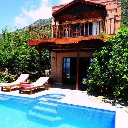 فندق Chateau - Sea View And Turkish Bath كالكان